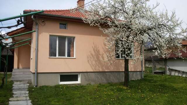 Гостевой дом Lozitsa Guest House Zlatitsa-4